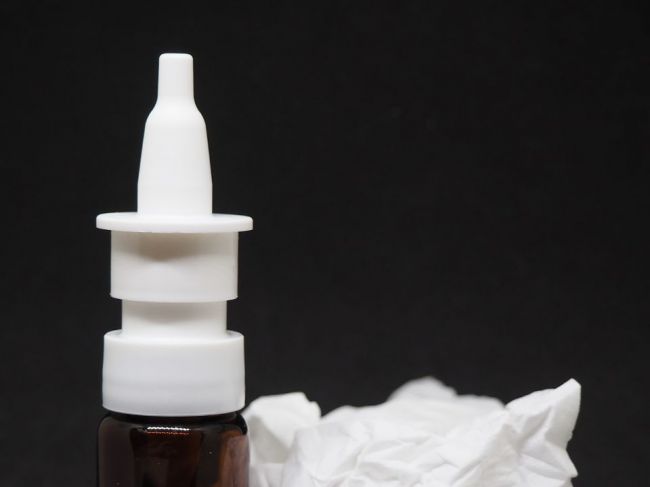 Prelomový liek na COVID-19: Nosový sprej by mohol blokovať koronavírus až dva dni