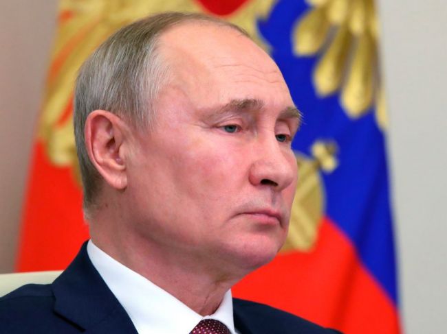 Putin požaduje zákaz verejného prirovnávania nacistického Nemecka k ZSSR
