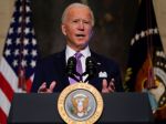 Biden v telefonáte so Stoltenbergom potvrdil oddanosť USA voči NATO