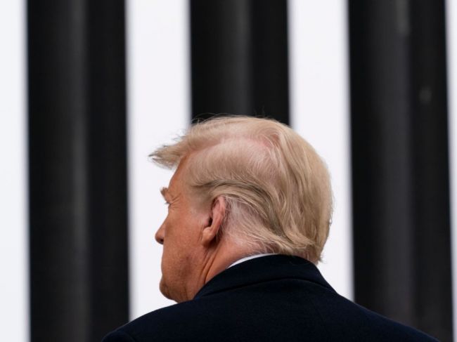 Americké ministerstvo spravodlivosti zrušilo Trumpovo opatrenie nulovej tolerancie