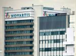 Firma Novartis pomôže Pfizeru a BioNTechu s napĺňaním ampuliek vakcín