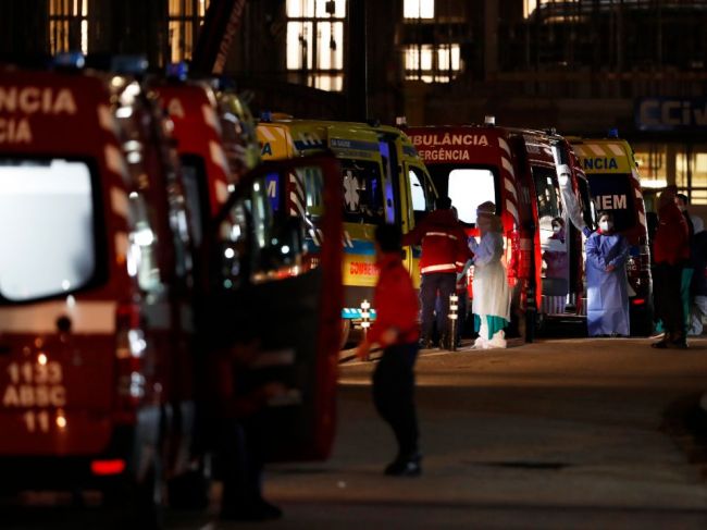 Portugalsku zostalo len sedem voľných lôžok na JIS pre pacientov s covidom