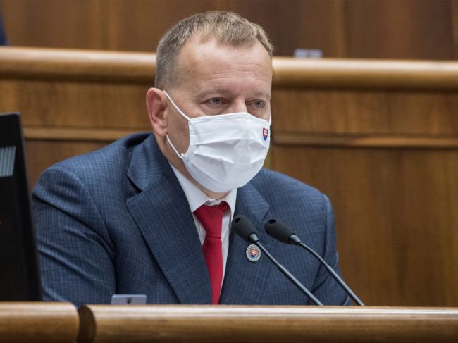 Sme rodina a Hlas zatiaľ nemajú jasno v podpore kandidáta na šéfa ÚŠP