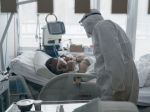 Koronavírus na Slovensku: Pribudlo 69 úmrtí, narástol počet hospitalizovaných pacientov