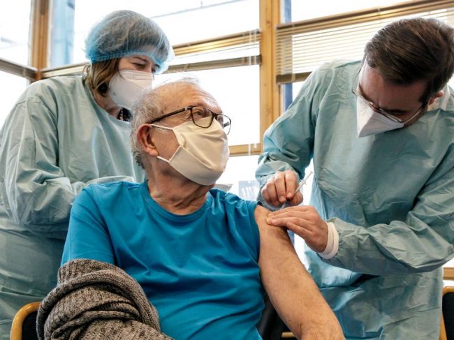 ŠÚKL eviduje 453 podozrení na nežiaduce účinky po očkovaní na COVID-19