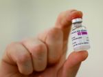 Poľsko zrejme nebude podávať vakcínu od AstraZenecy starším ľuďom