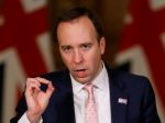 Británia zaočkovala 9,2 mil. ľudí; Hancock varoval pred juhoafrickým variantom