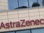 Francúzsko odporučilo vakcínu od AstraZenecy len pre ľudí vo veku pod 65 rokov