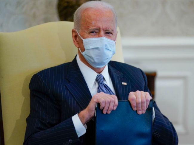 Biden sa rozhodol ponechať vesmírne sily USA ako samostatnú zložku