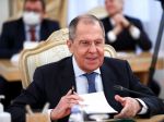 Lavrov navrhuje EÚ viesť dialóg o boji proti dezinformáciám