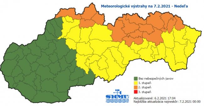 Poľadovica, silný vietor a miestami sneženie potrápia Slovensko aj cez noc