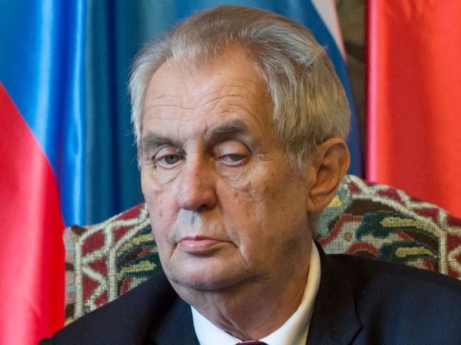 Zeman odcestuje do Poľska na summit prezidentov krajín V4