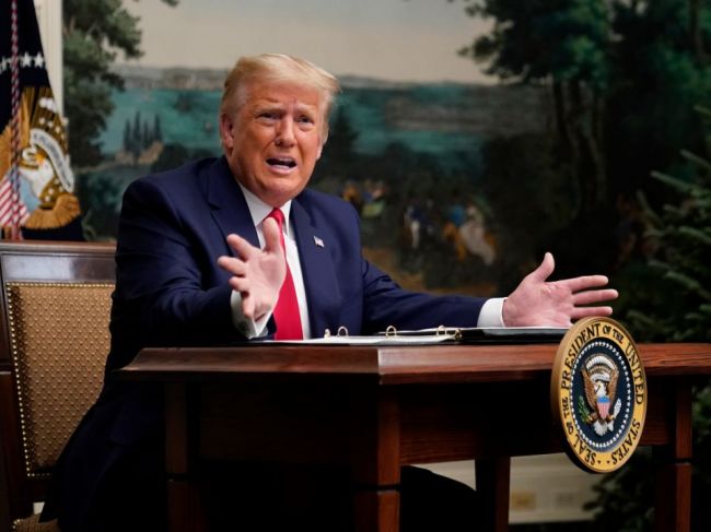 Demokrati: Trump spáchal najzávažnejší zločin proti ústave v dejinách USA