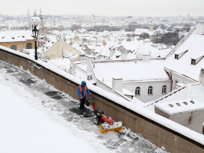 Na českých cestách pokračuje kalamita, tunely zostávajú zatvorené