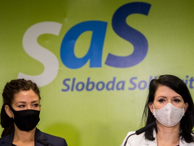 Po odchode Nicholsonovej zo SaS sa hovorí aj o Cigánikovej. Takto reagovala poslankyňa
