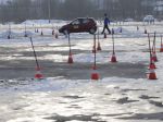 Praktická výučba autoškôl môže od piatka pokračovať v lepších okresoch
