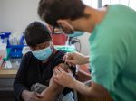 Izraelská štúdia ukázala 94-percentnú účinnosť vakcíny Pfizer/BioNTech