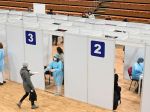 Väčšina spoločnosti súhlasí s uprednostnením učiteľov pri očkovaní