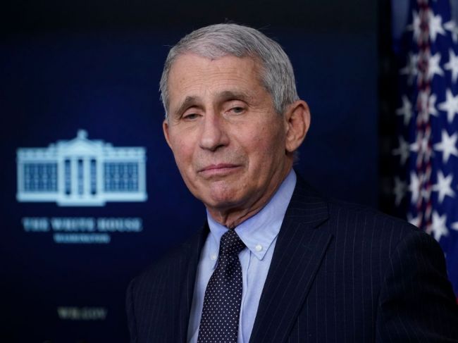 Americký imunológ Anthony Fauci dostal izraelskú cenu za "obranu vedy"