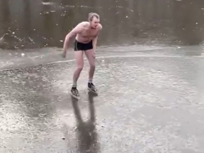 Video: Polonahý muž sa chcel korčuľovať na lade. V tomto sa však prepočítal