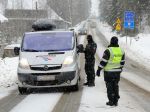 Poľsko zvažuje zavedenie obmedzení na hraniciach so Slovenskom a Českom