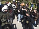 Na proteste proti policajným hliadkam na gréckych univerzitách zadržali 30 ľudí
