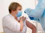 Krajiny EÚ zatiaľ nevyužili 80 percent dostupných dávok vakcín od AstraZenecy