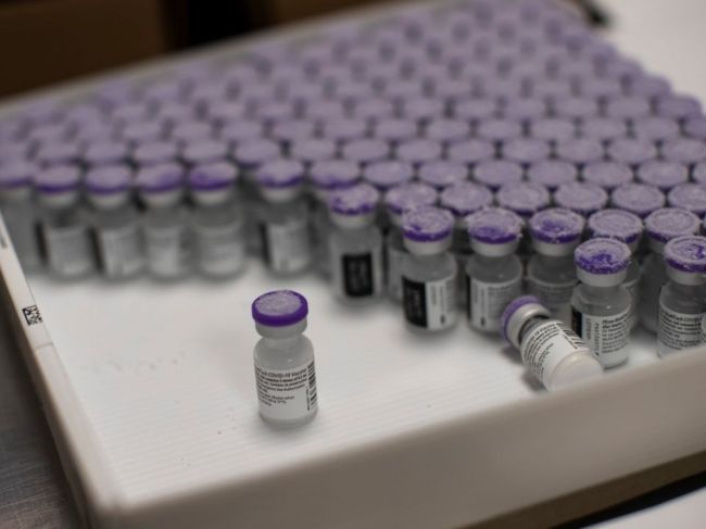 FDA: Vakcína od Pfizeru môže byť skladovaná aj pri vyšších teplotách