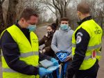 Polícia v Rožňave kontrolovala stovky ľudí na platný test na COVID-19