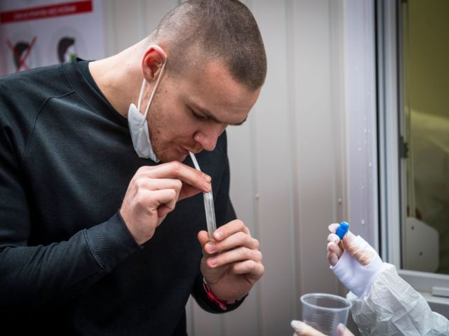 Čekan: Kloktací LAMP-test je zlatý stred medzi PCR a antigénovými testami