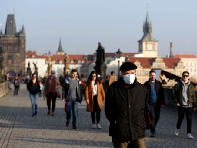 Česká republika sprísňuje opatrenia, majú platiť tri týždne