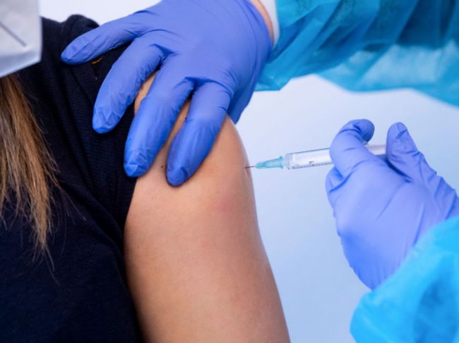 Belgicko nechce spájať očkovacie pasy so slobodou cestovania