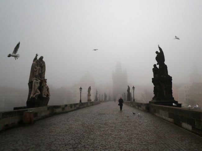 Česko eviduje už viac ako 21.000 obetí koronavírusu