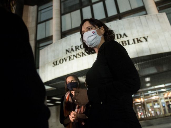 Remišová víta proces spustenia procesu preskúmavania vakcíny Sputnik V