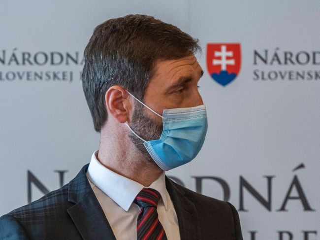 Blanár chce vysvetlenie návštevy Szijjártóa, namieta výroky o dvojitom občianstve