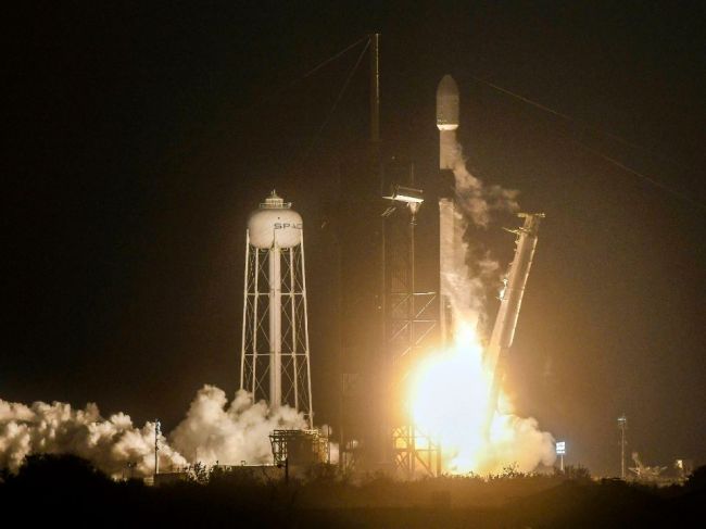 NASA v spolupráci so spoločnosťou SpaceX uskutoční ďalší let na ISS 22. apríla