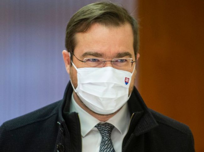 Krajčí o aktuálnej epidemiologickej situácii: Krivku sa podarilo zlomiť