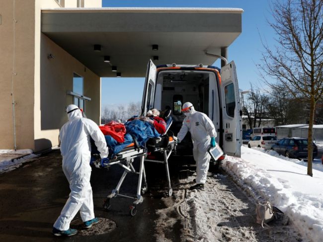 Česko má po úprave dát nový rekord v počte hospitalizovaných