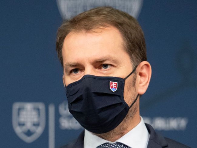 Premiér reagoval na zadržanie riaditeľa SIS