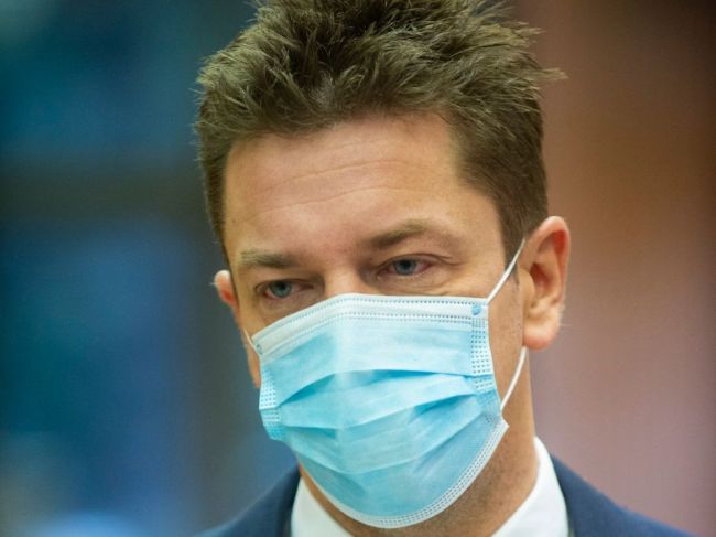 Doležal: Asi všetci tušíme, prečo vláda riešila len body bez vplyvu na rozpočet
