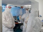 Na pracovný príkaz aktuálne pracuje 33 zdravotníkov a šesť lekárov