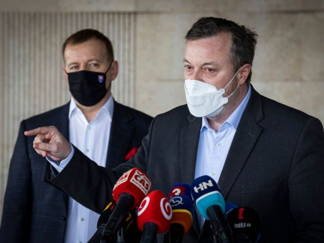 Milan Krajniak podal demisiu