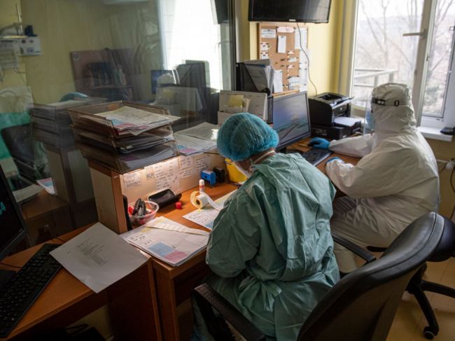 ÚVZ: Lekári nemajú vydávať opakované potvrdenia o prekonaní ochorenia COVID-19