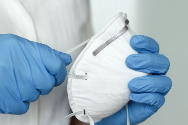 Opakované použitie respirátora: ÚVZ radí, ako sa starať o respirátor