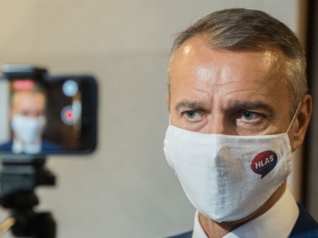Raši: K čakárni na termín očkovania by mala existovať aj alternatíva
