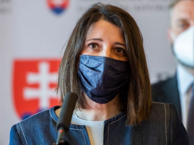 Za ľudí trvá na svojom postoji, v hlasovaní o dôvere premiérovi majú zatiaľ nejasno