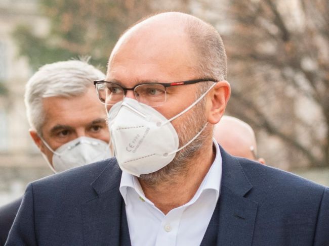 Sulík možno navštívi klub OĽANO, hovoriť majú o vládnej kríze 