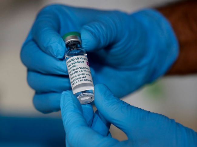 Slovinsko obnovuje používanie vakcíny od spoločnosti AstraZeneca