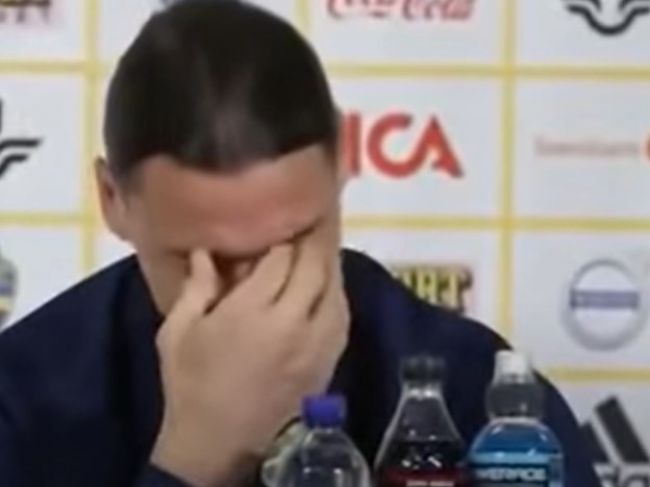 Video: Zlatan Ibrahimovič musel zakrývať slzy. Zlomila ho otázka novinárov