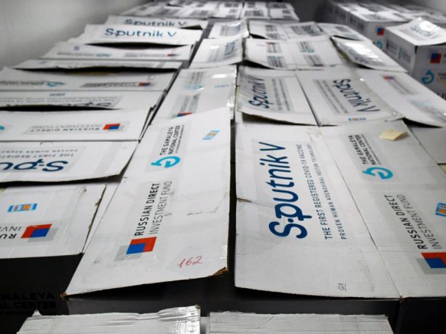 EMA vycestuje za Sputnikom do Ruska, plánuje kontrolovať výrobné zariadenie